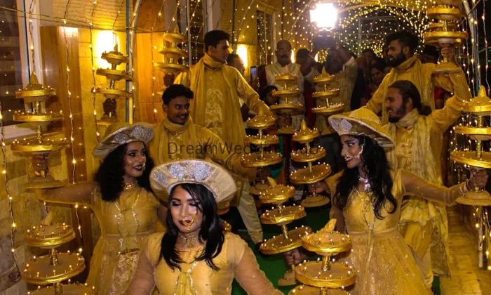 Arrows Dance Company